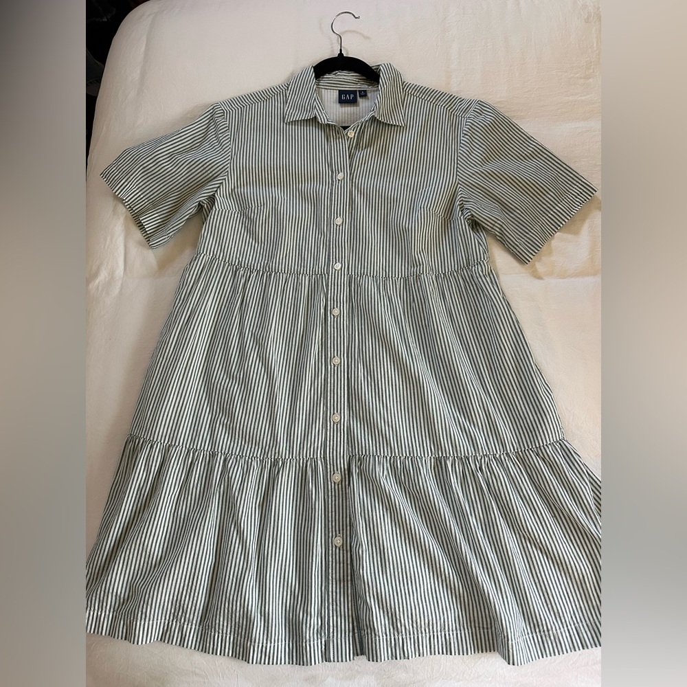 GAP Short Sleeved Button Tiered Mini Olive Green Striped Shirt Dress Size Small - Picture 3 of 10